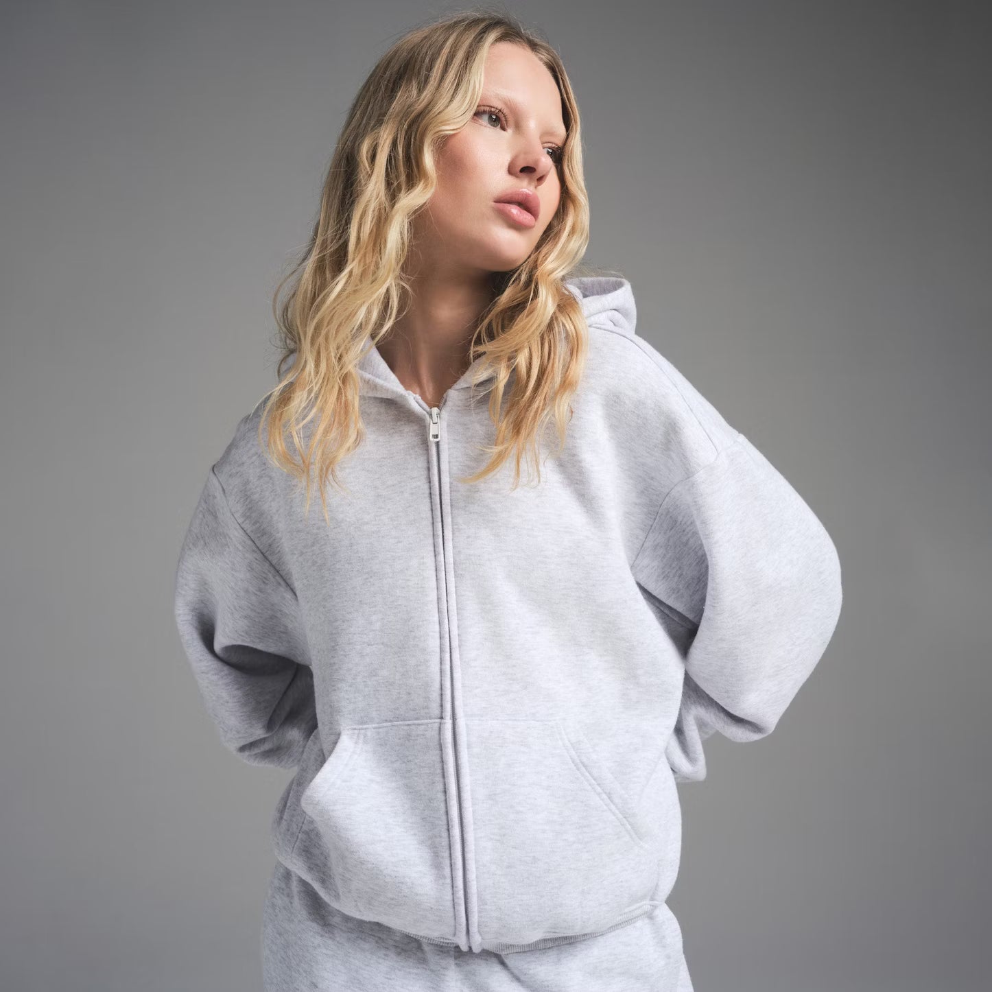 CLASSIC ZIP UP HOODIE