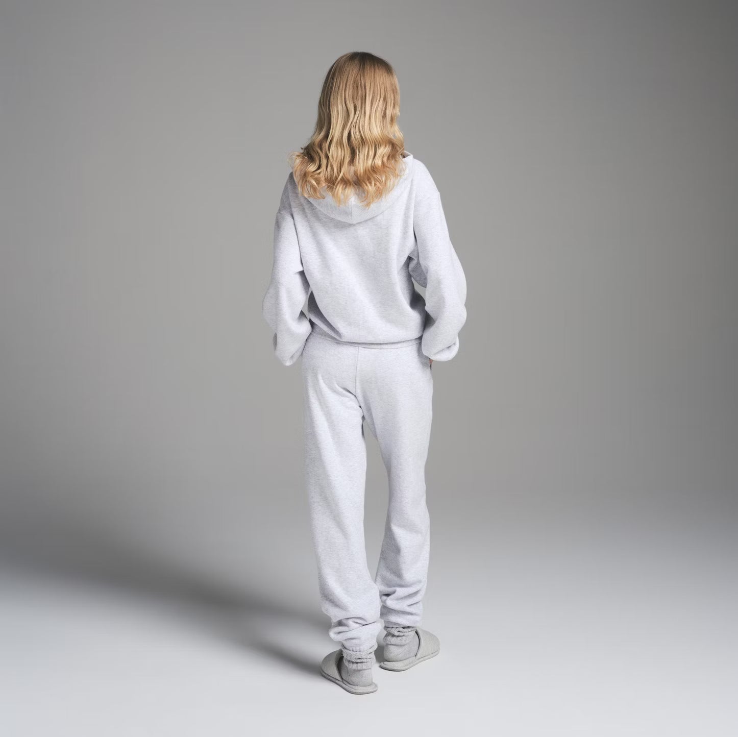 CLASSIC ZIP UP HOODIE